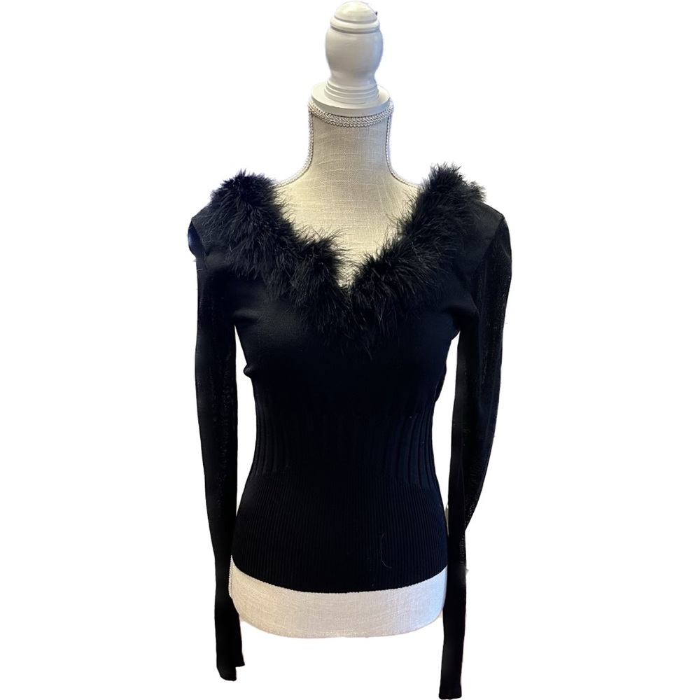 Sweater with Detachable Fur Collar